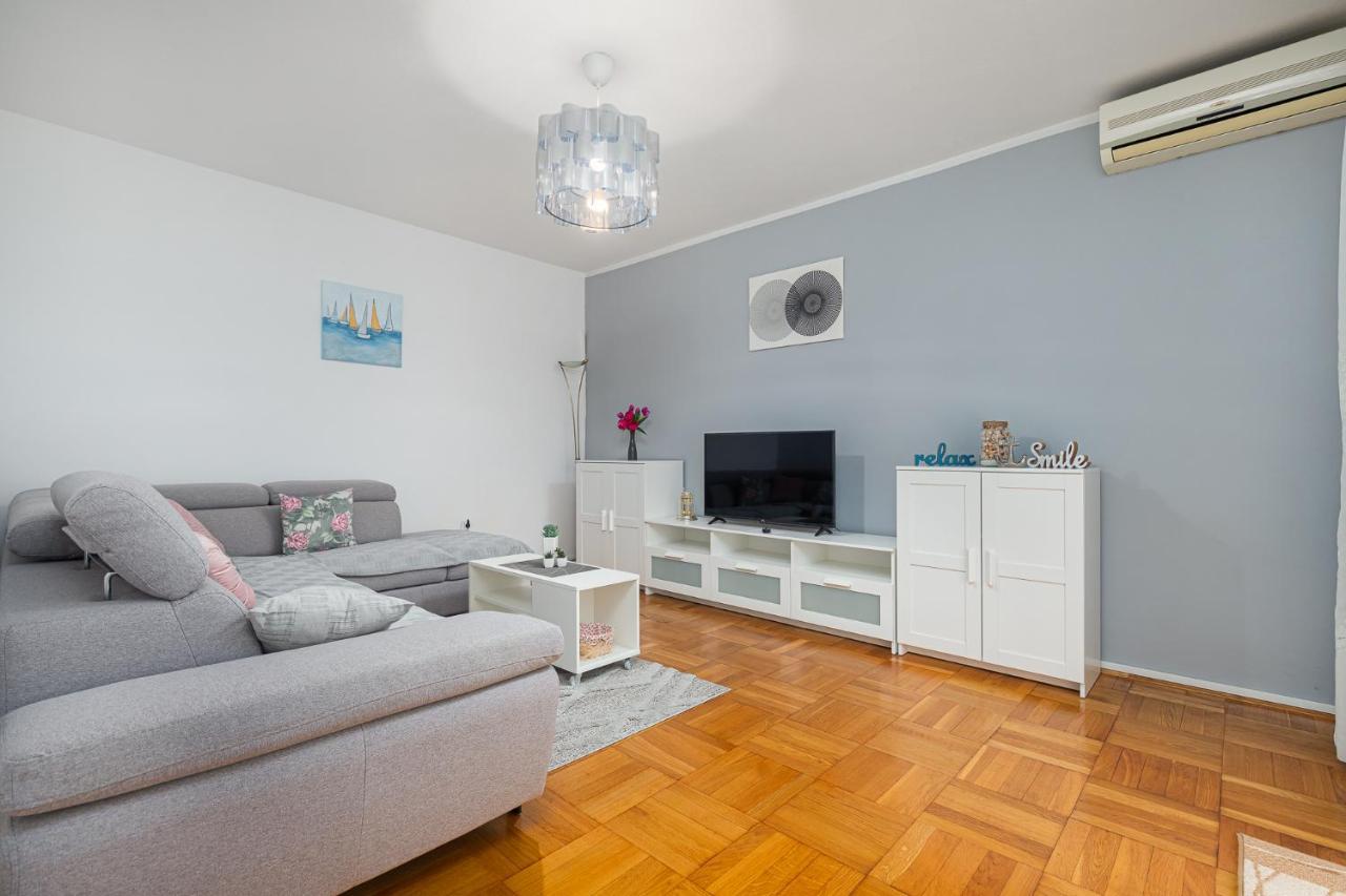 Dea B4+1 Appartement Poreč Buitenkant foto