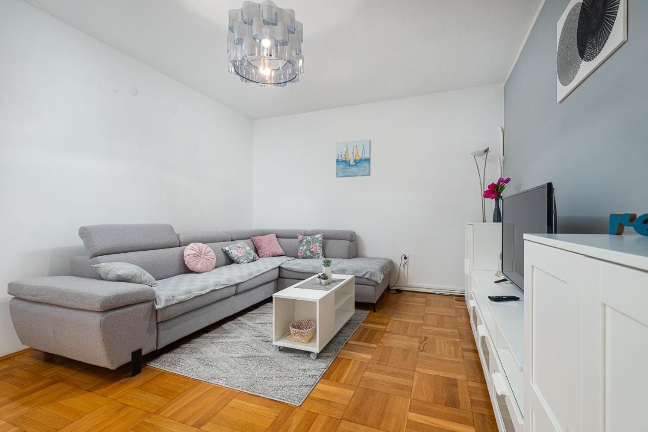 Dea B4+1 Appartement Poreč Buitenkant foto